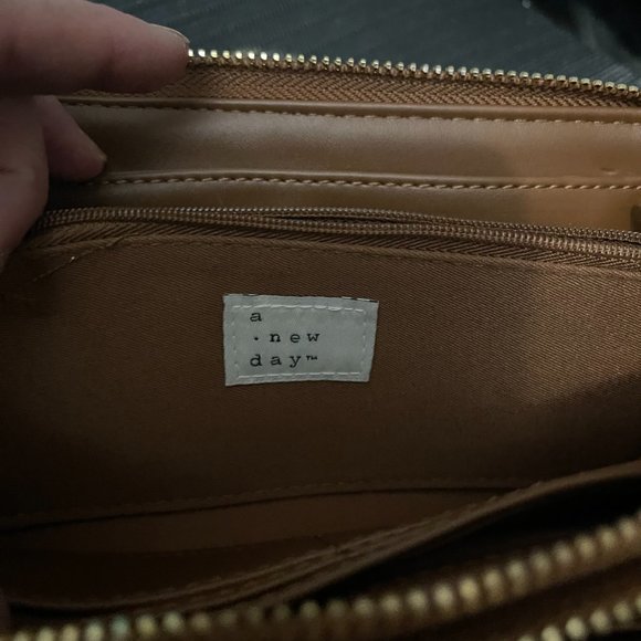 Wristlet - Picture 4 of 4